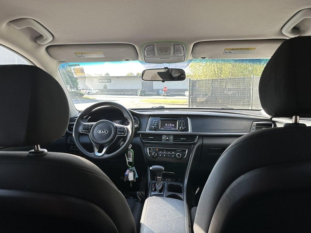 Kia Optima LX 2017