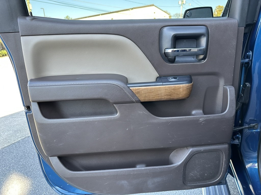 Chevrolet Silverado 1500 LTZ Crew Cab 4WD 2018