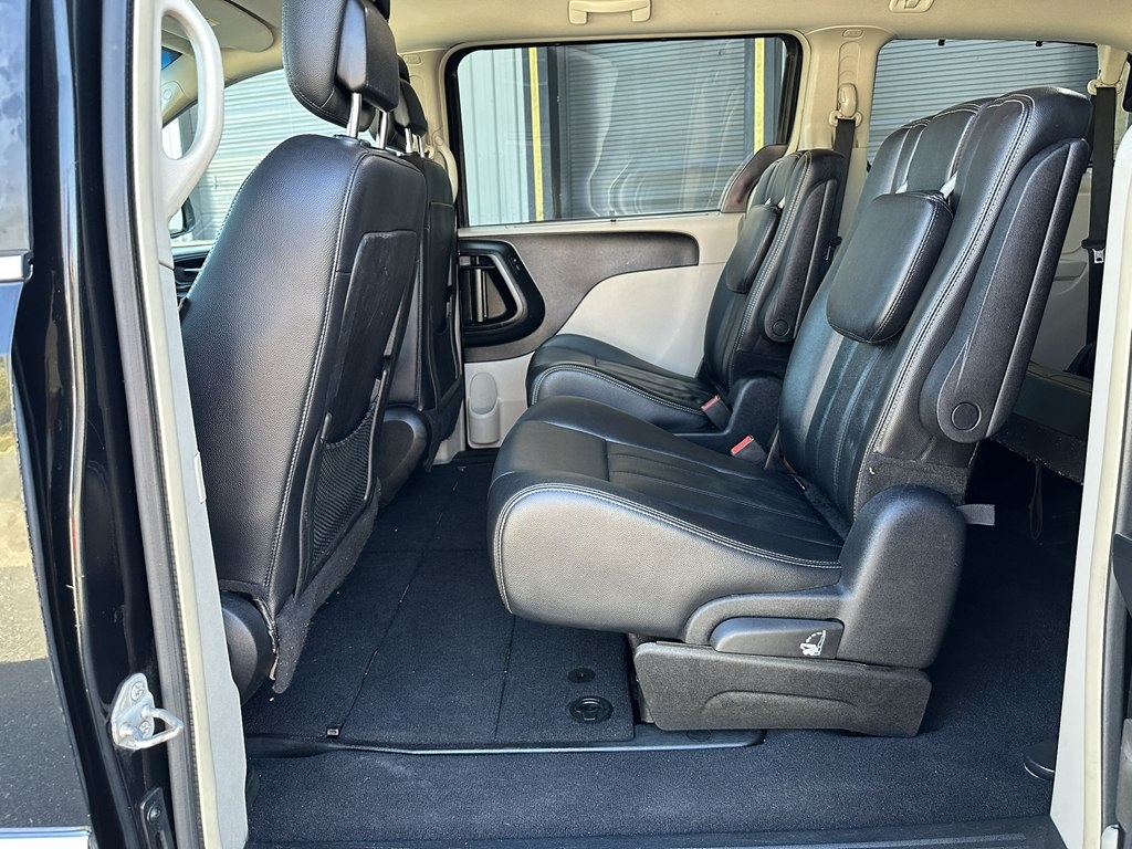 Chrysler Town & Country Touring 2014