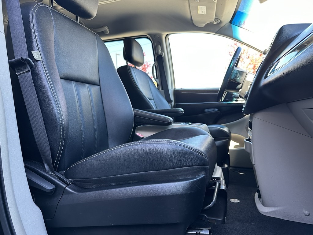 Chrysler Town & Country Touring 2014