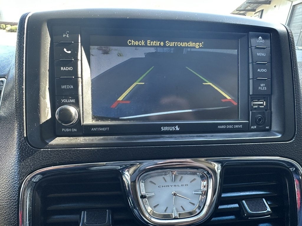 Chrysler Town & Country Touring 2014