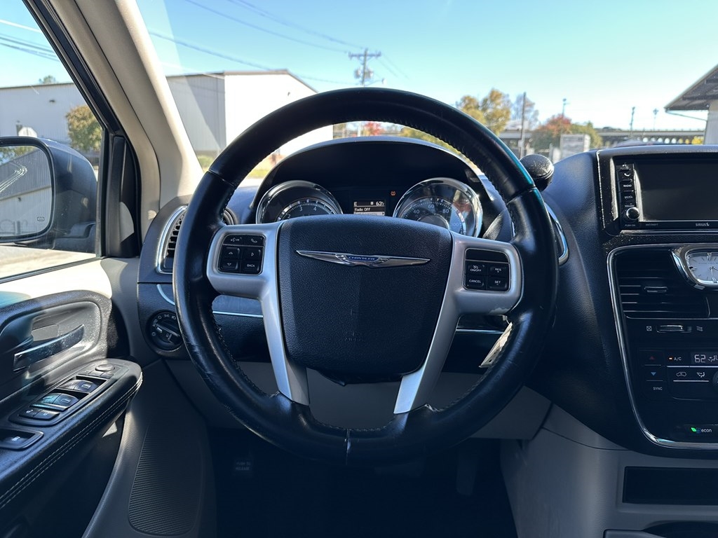 Chrysler Town & Country Touring 2014