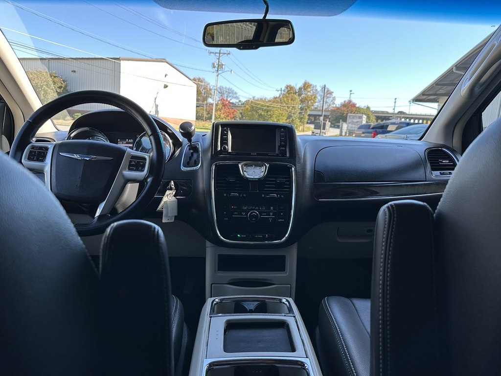 Chrysler Town & Country Touring 2014