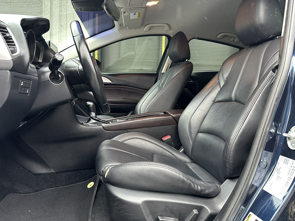 Mazda MAZDA3 s Grand Touring AT 5-Door 2018