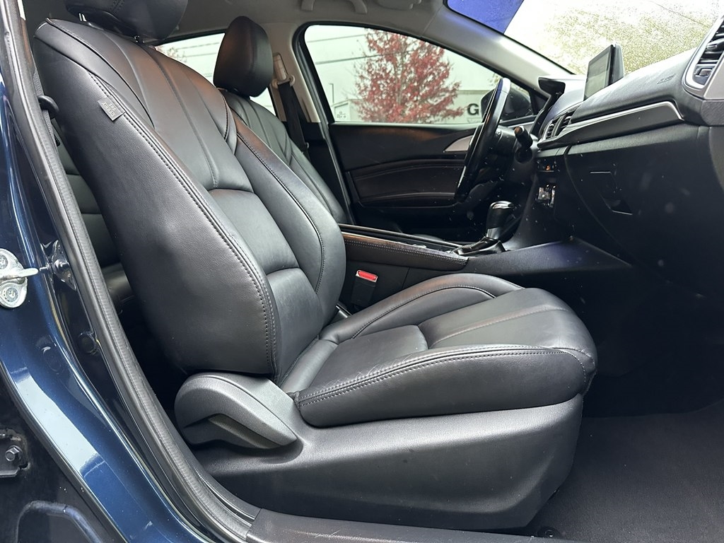 Mazda MAZDA3 s Grand Touring AT 5-Door 2018