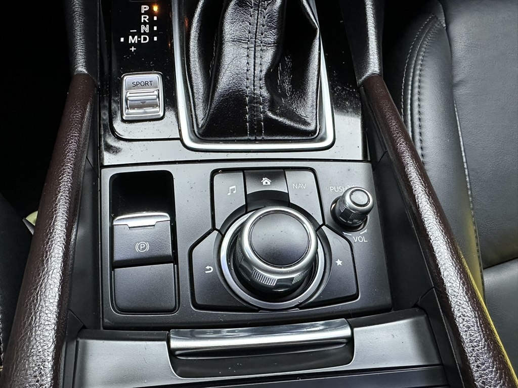 Mazda MAZDA3 s Grand Touring AT 5-Door 2018