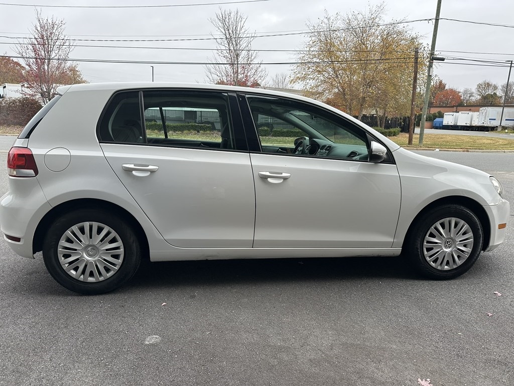 2010 Volkswagen Golf 2.5L photo 4