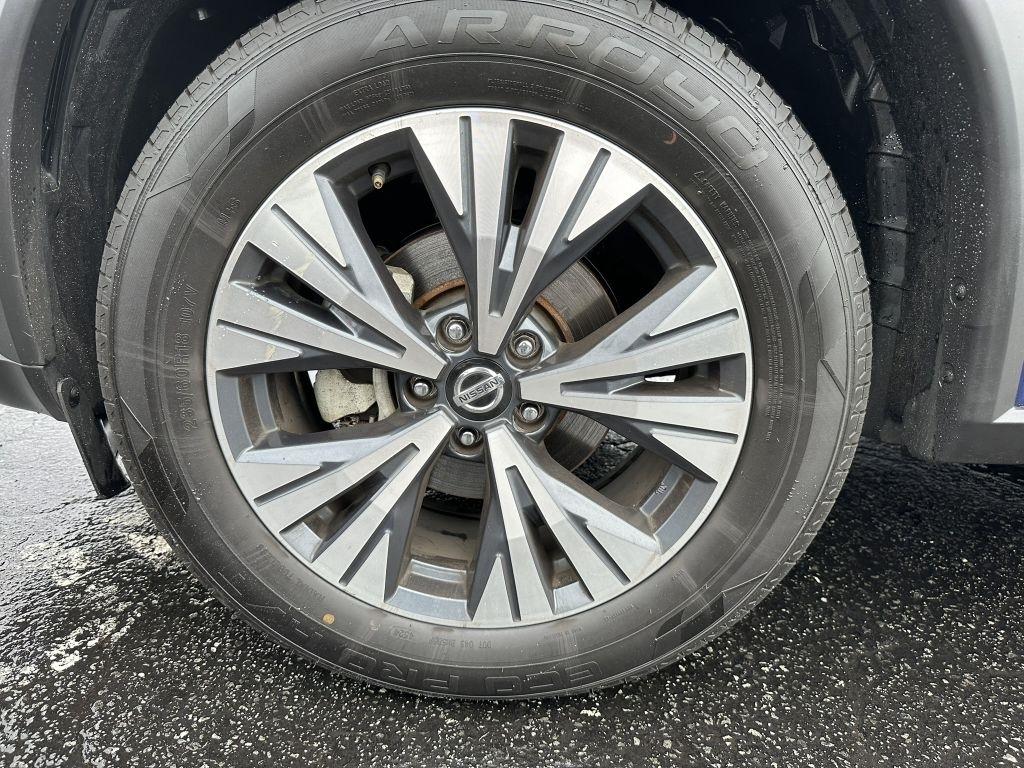 2021 Nissan Rogue SV - Photo 12