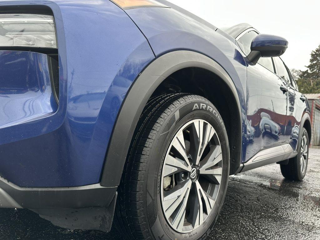 2021 Nissan Rogue SV - Photo 13