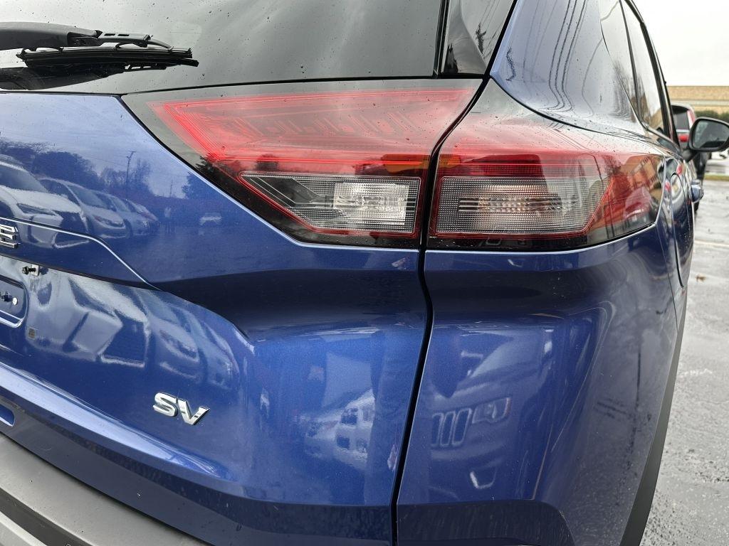 2021 Nissan Rogue SV - Photo 16