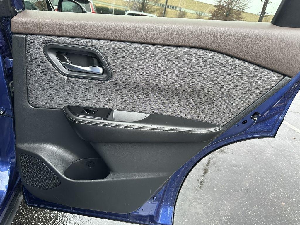 2021 Nissan Rogue SV - Photo 28