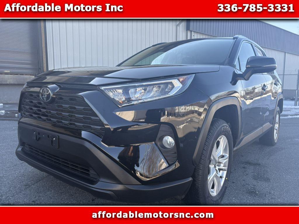 2020 Toyota RAV4 XLE