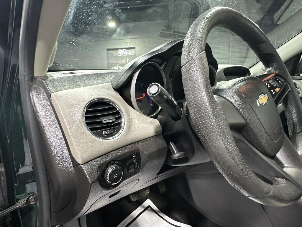 Chevrolet Cruze LS Auto 2014