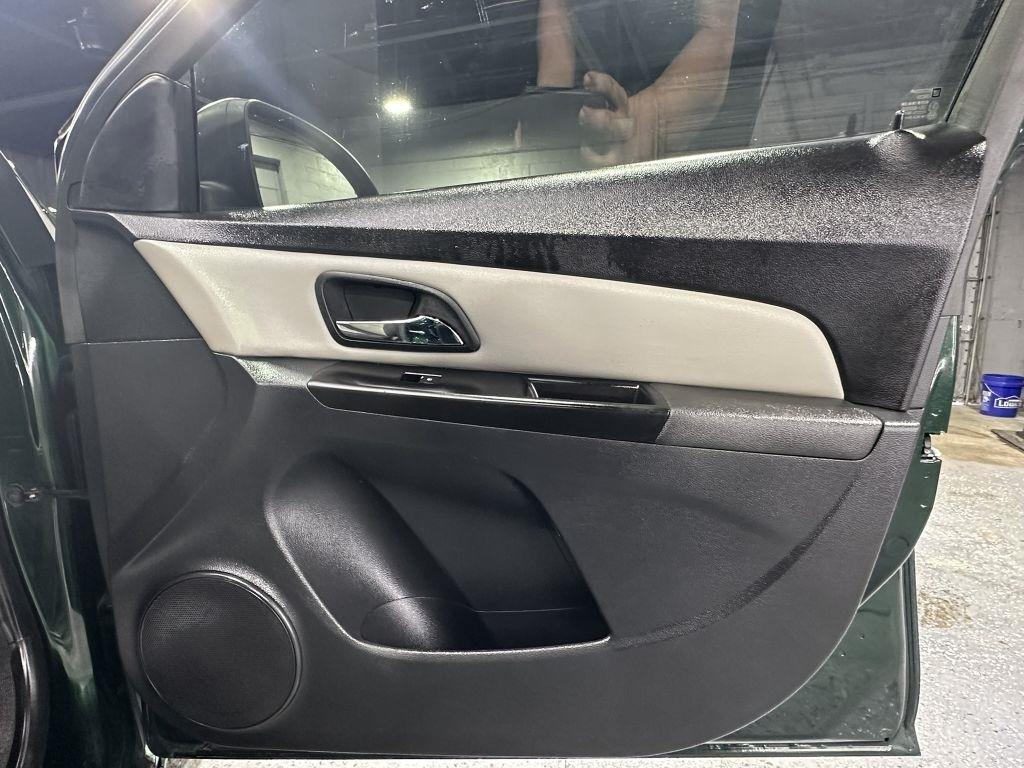 Chevrolet Cruze LS Auto 2014