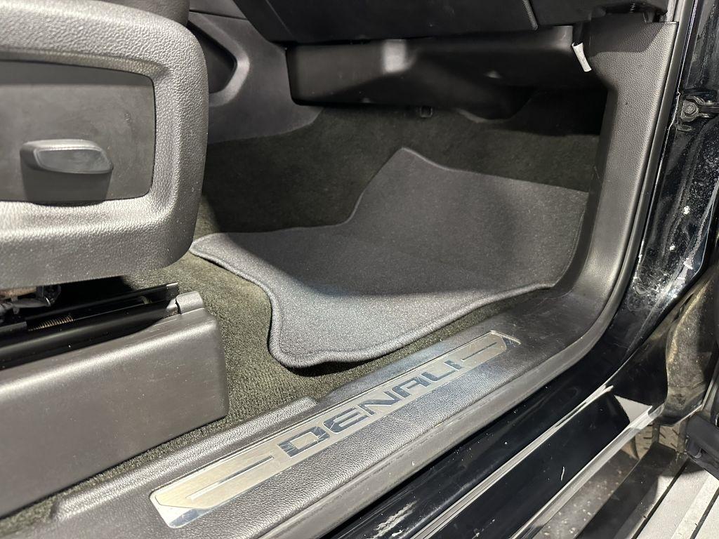 2018 GMC Yukon XL Denali - Photo 63
