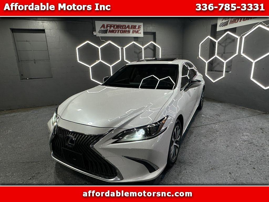 2019 Lexus ES 300h Luxury