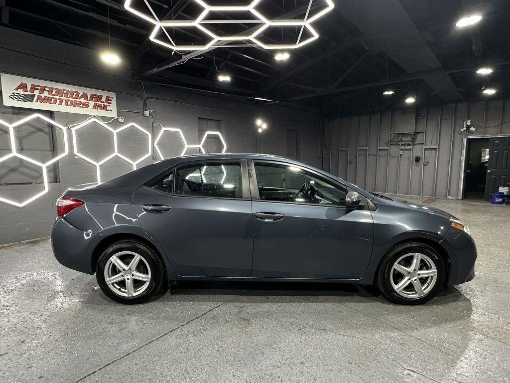 Toyota Corolla LE CVT 2016