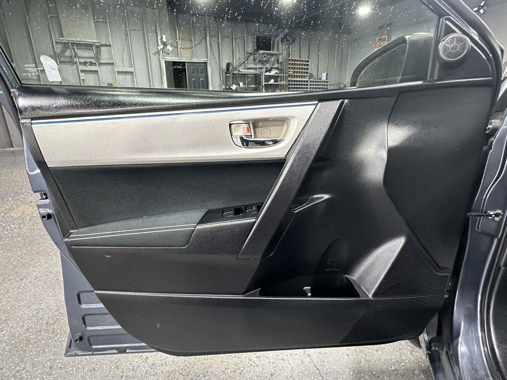 Toyota Corolla LE CVT 2016