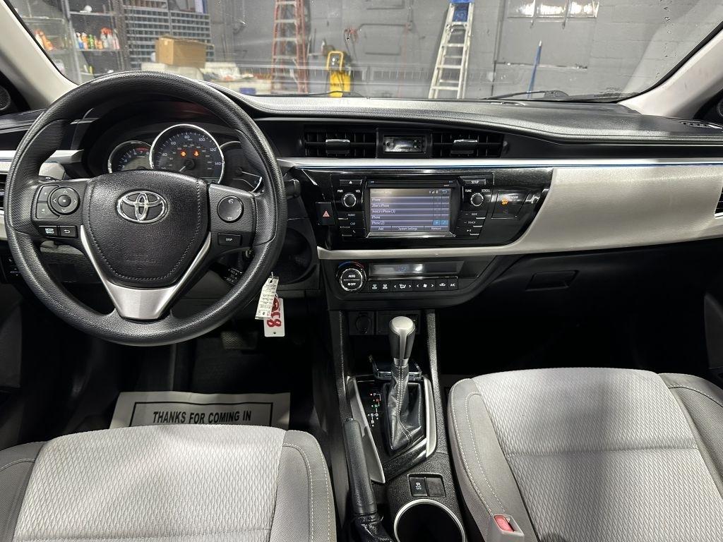 Toyota Corolla LE CVT 2016