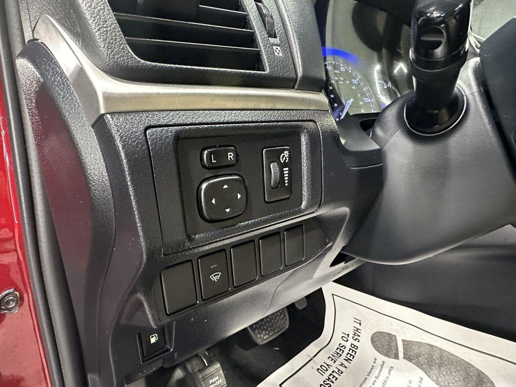 Lexus CT photo 15
