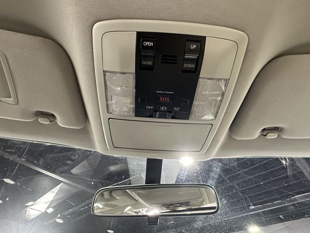 Lexus CT photo 16