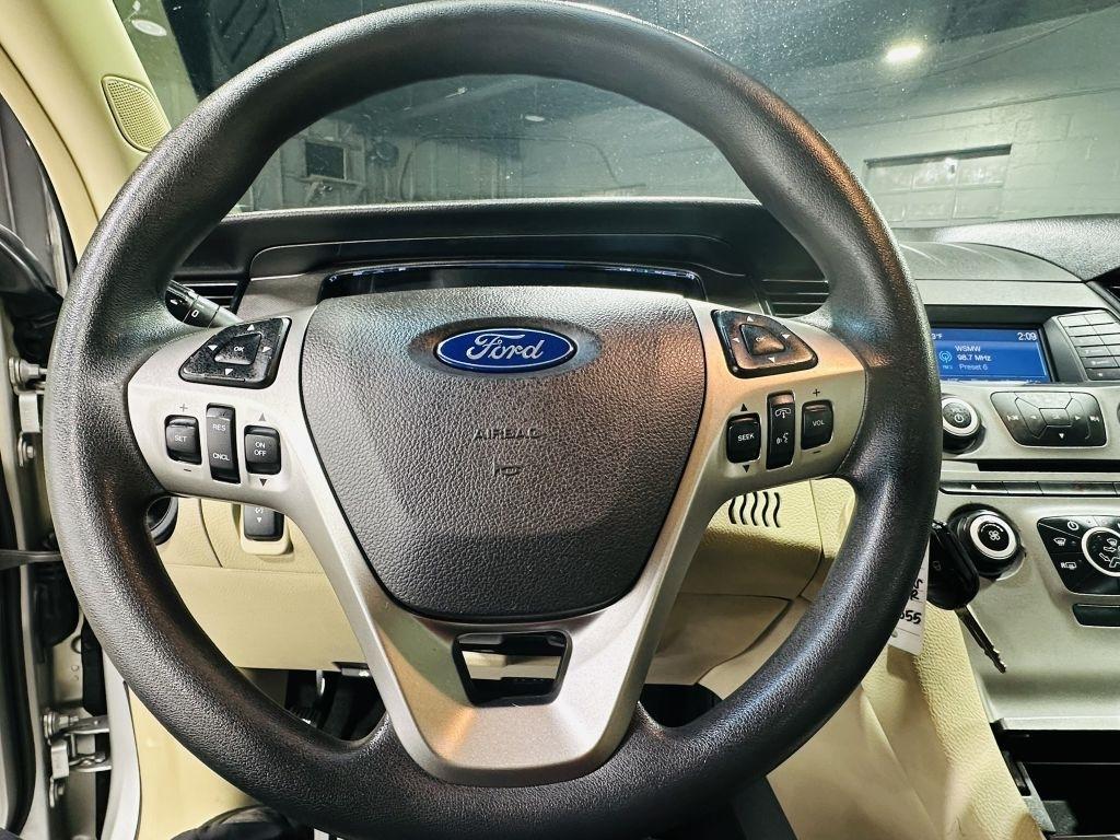 Ford Taurus SE FWD 2017
