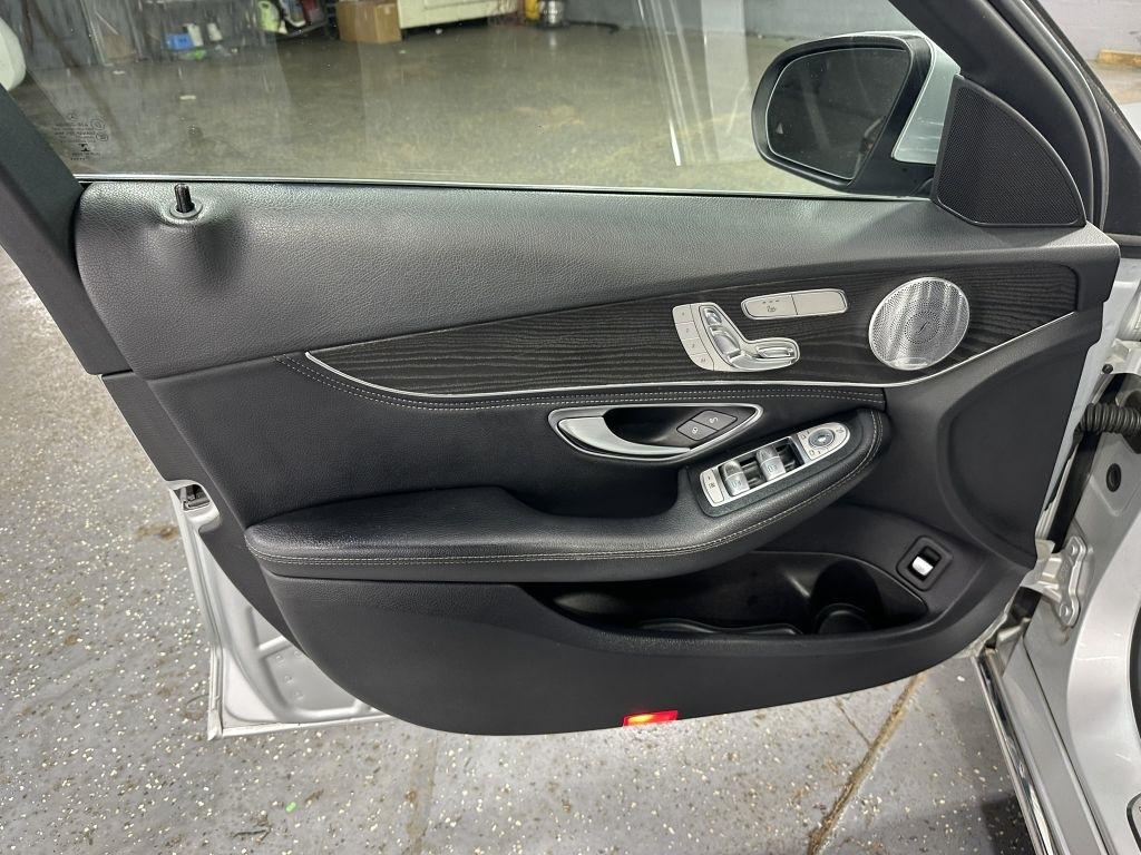 Mercedes-Benz C-Class C300 4MATIC Sedan 2016