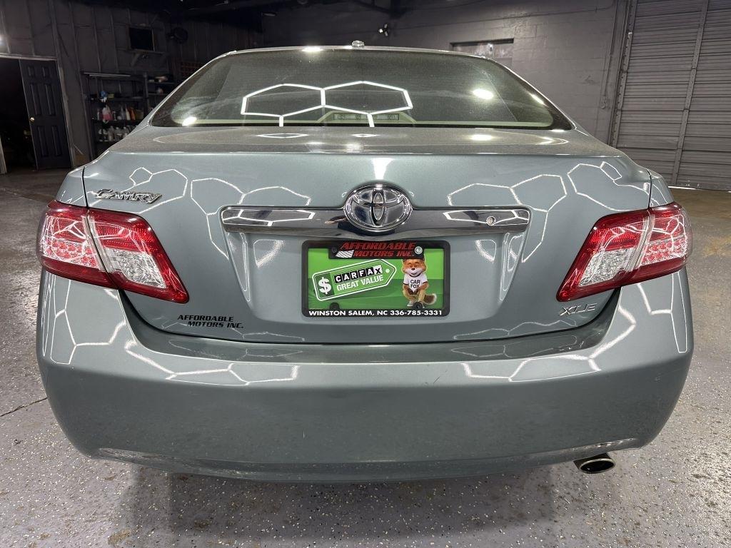 Toyota Camry XLE 2010