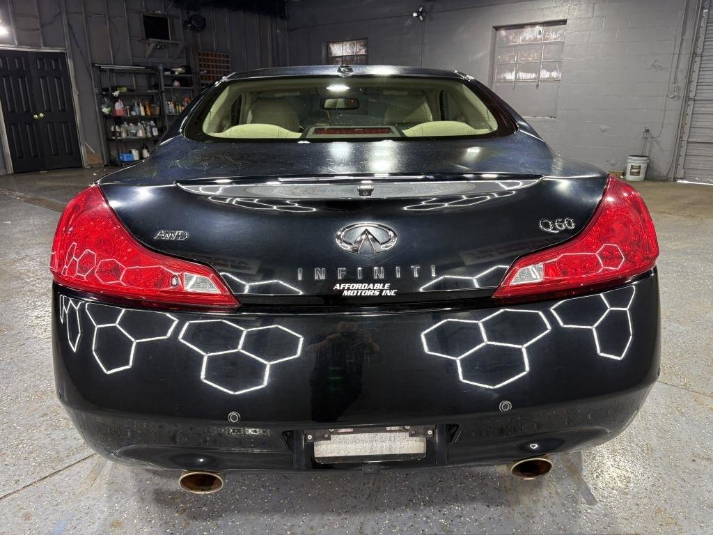 Infiniti Q60 Coupe AWD 2014