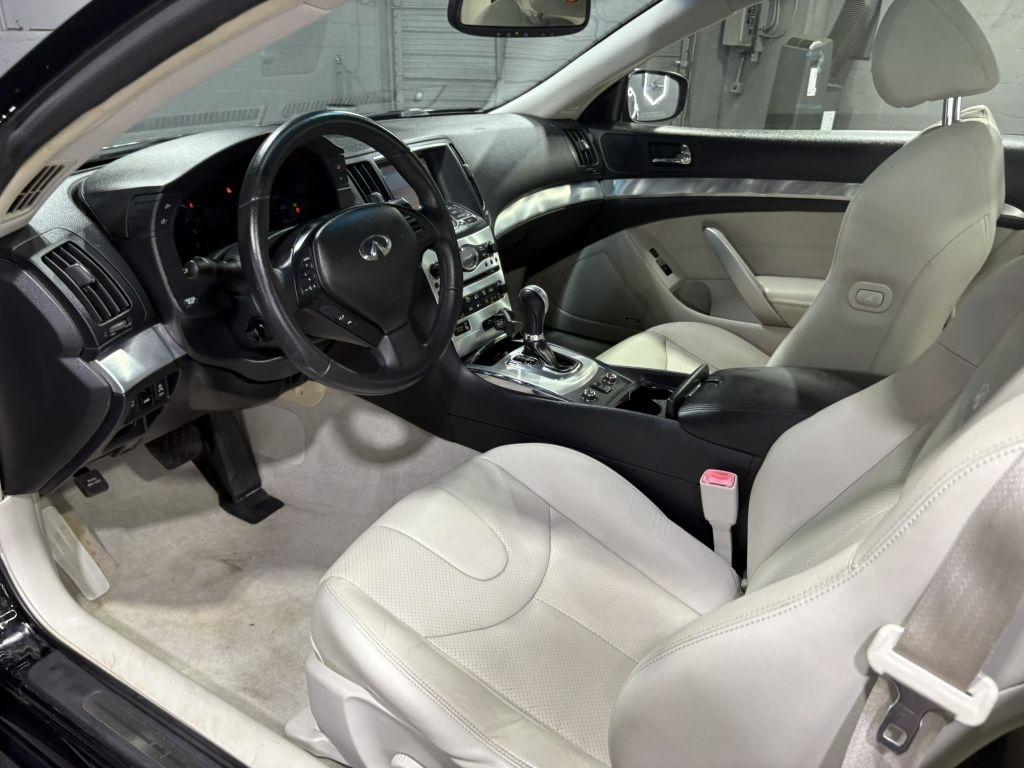 Infiniti Q60 Coupe AWD 2014