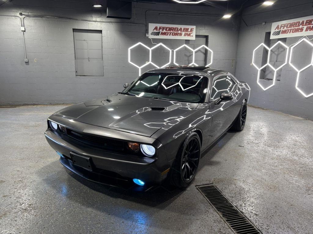 2014 Dodge Challenger SXT Plus