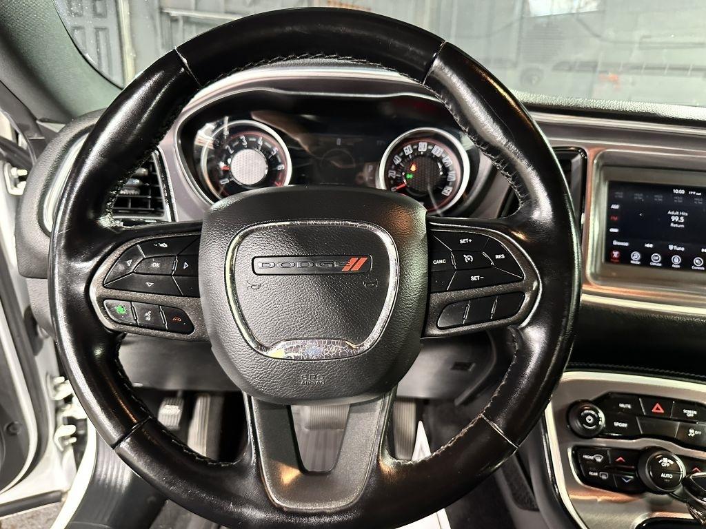 Dodge Challenger SXT 2021