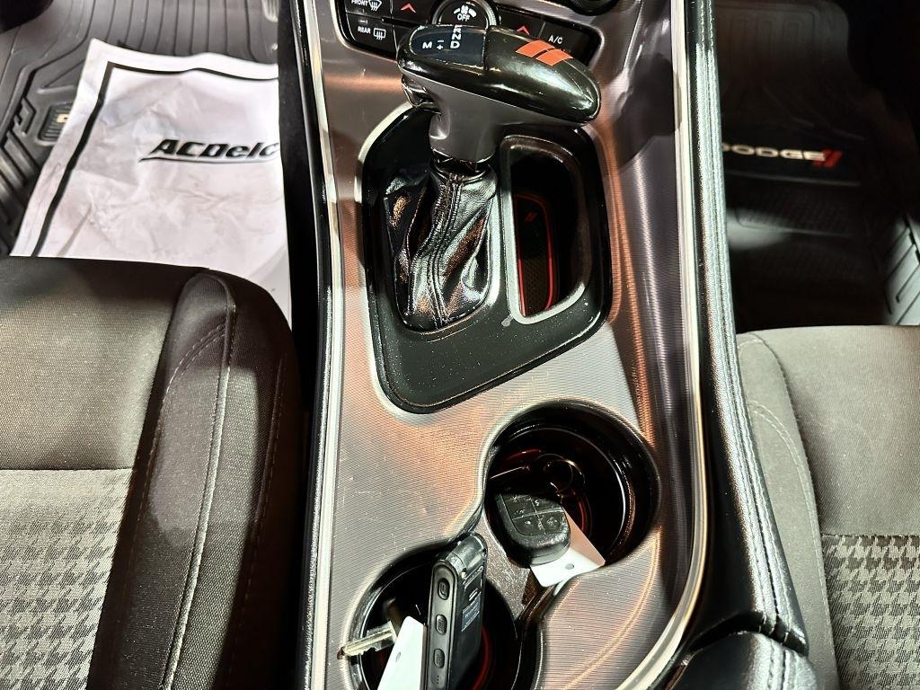 Dodge Challenger SXT 2021