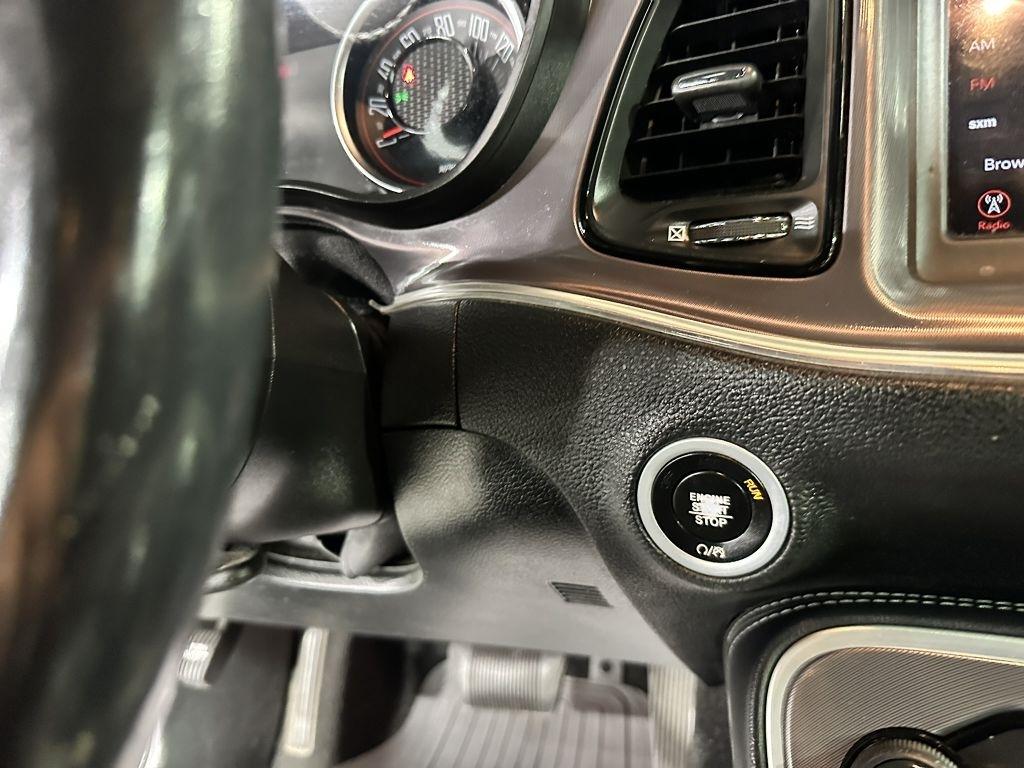 Dodge Challenger SXT 2021