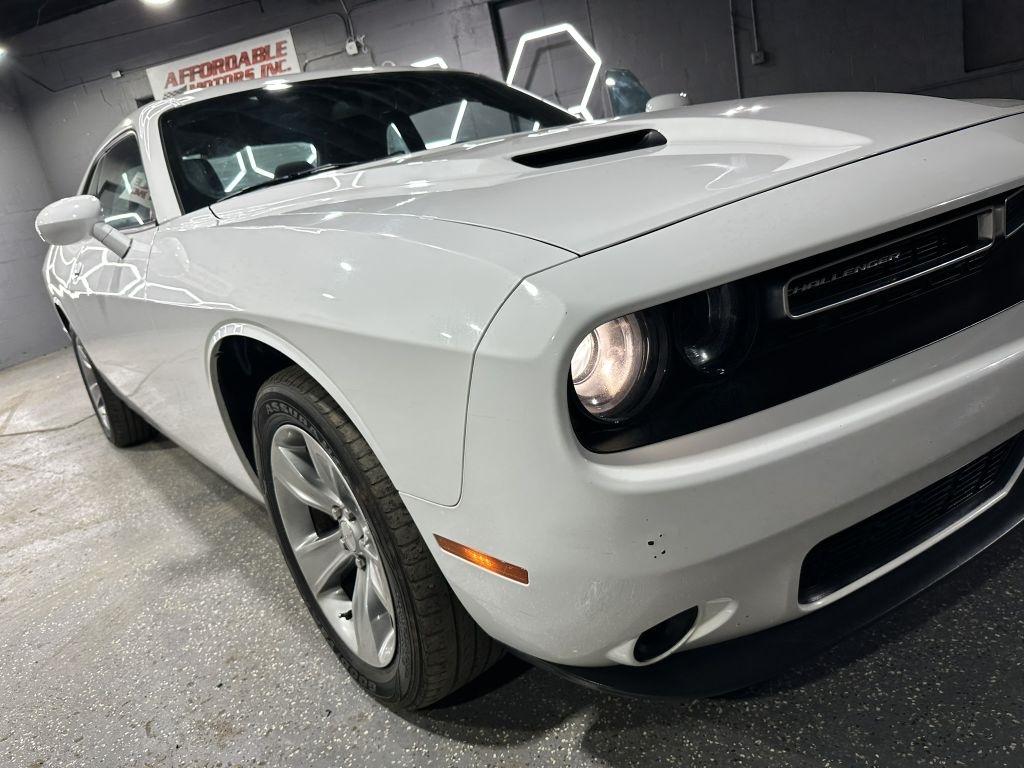 Dodge Challenger SXT 2021