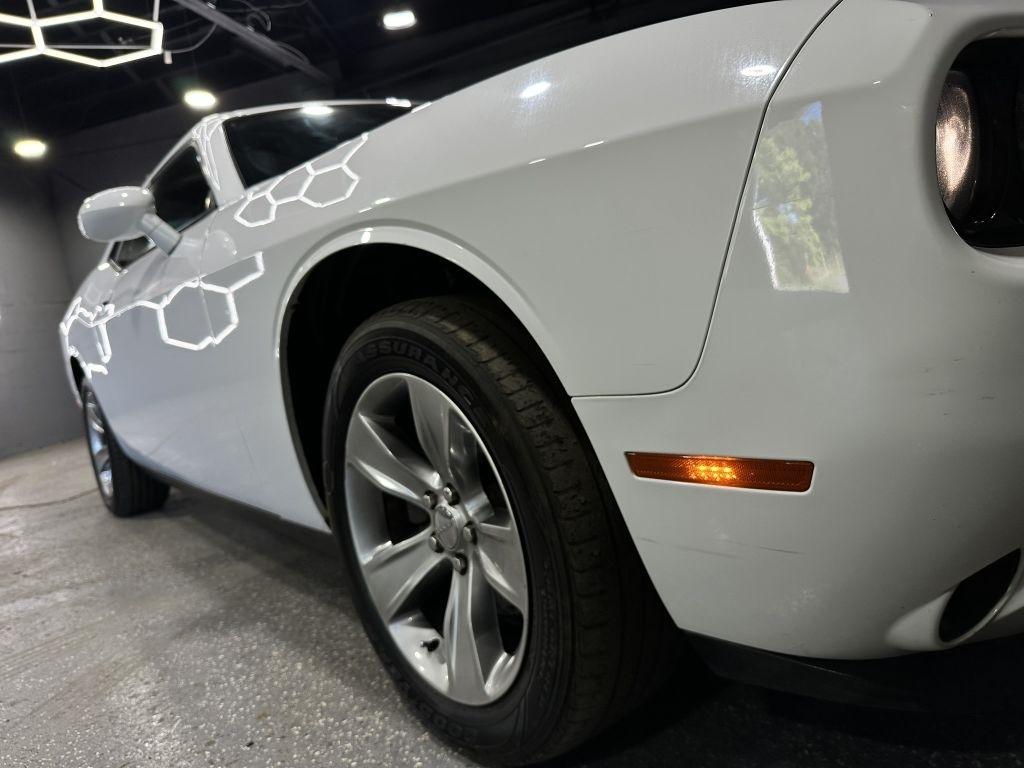 Dodge Challenger SXT 2021