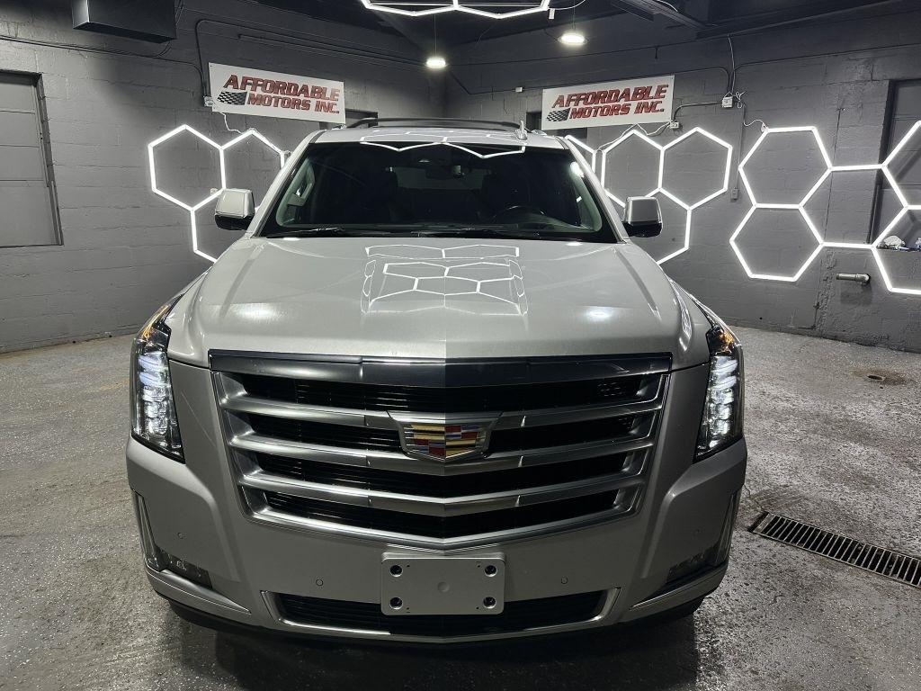 Cadillac Escalade Luxury 4WD 2017