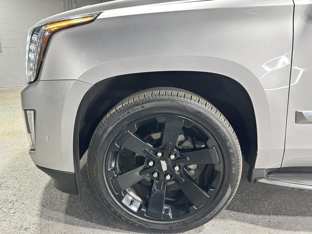 Cadillac Escalade Luxury 4WD 2017