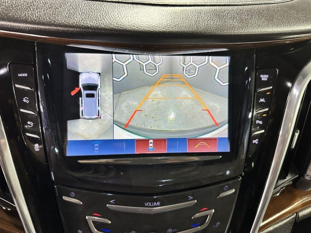 Cadillac Escalade Luxury 4WD 2017