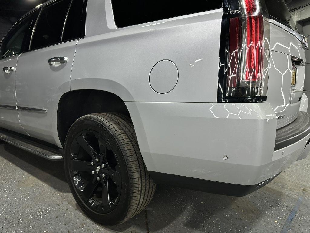 Cadillac Escalade Luxury 4WD 2017
