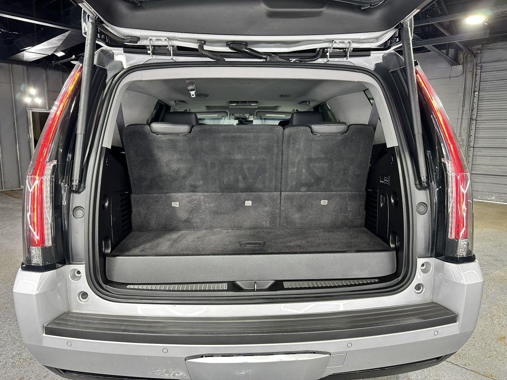 Cadillac Escalade Luxury 4WD 2017