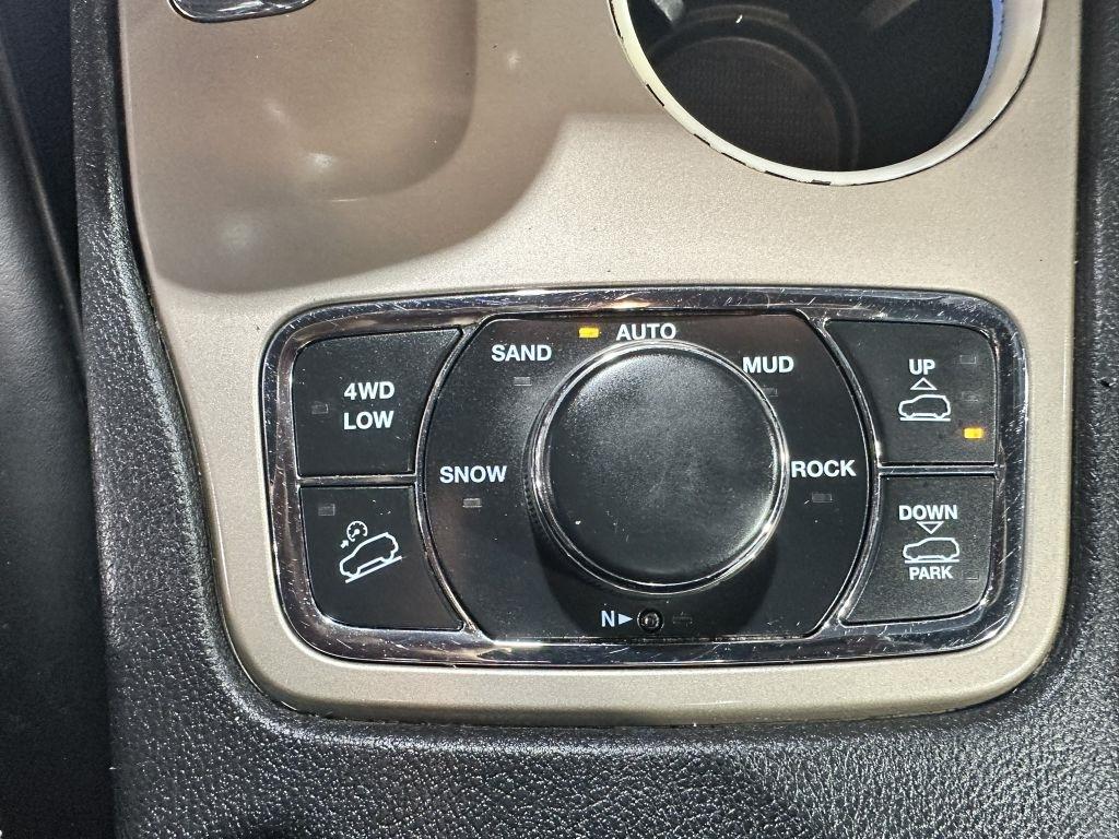 Jeep Grand Cherokee Overland 4WD 2015