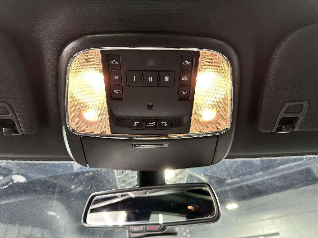 Jeep Grand Cherokee Overland 4WD 2015