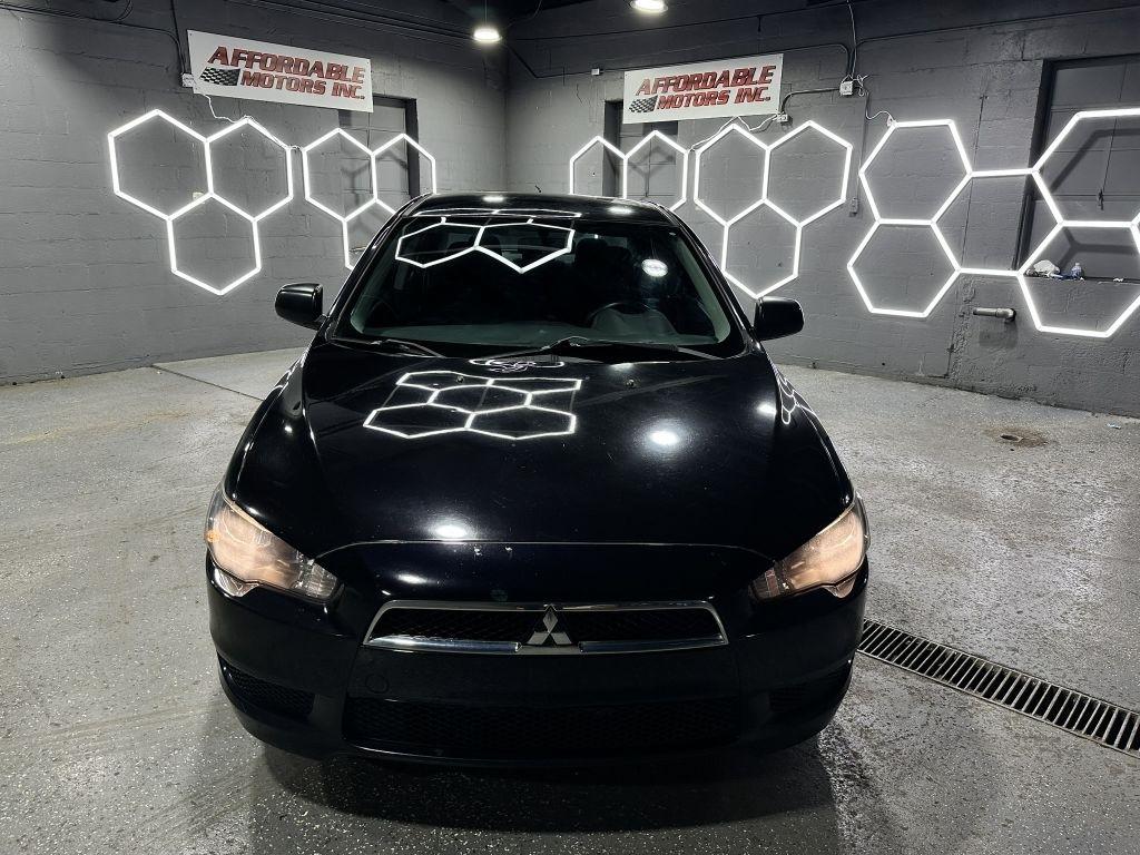 Mitsubishi Lancer ES 2014
