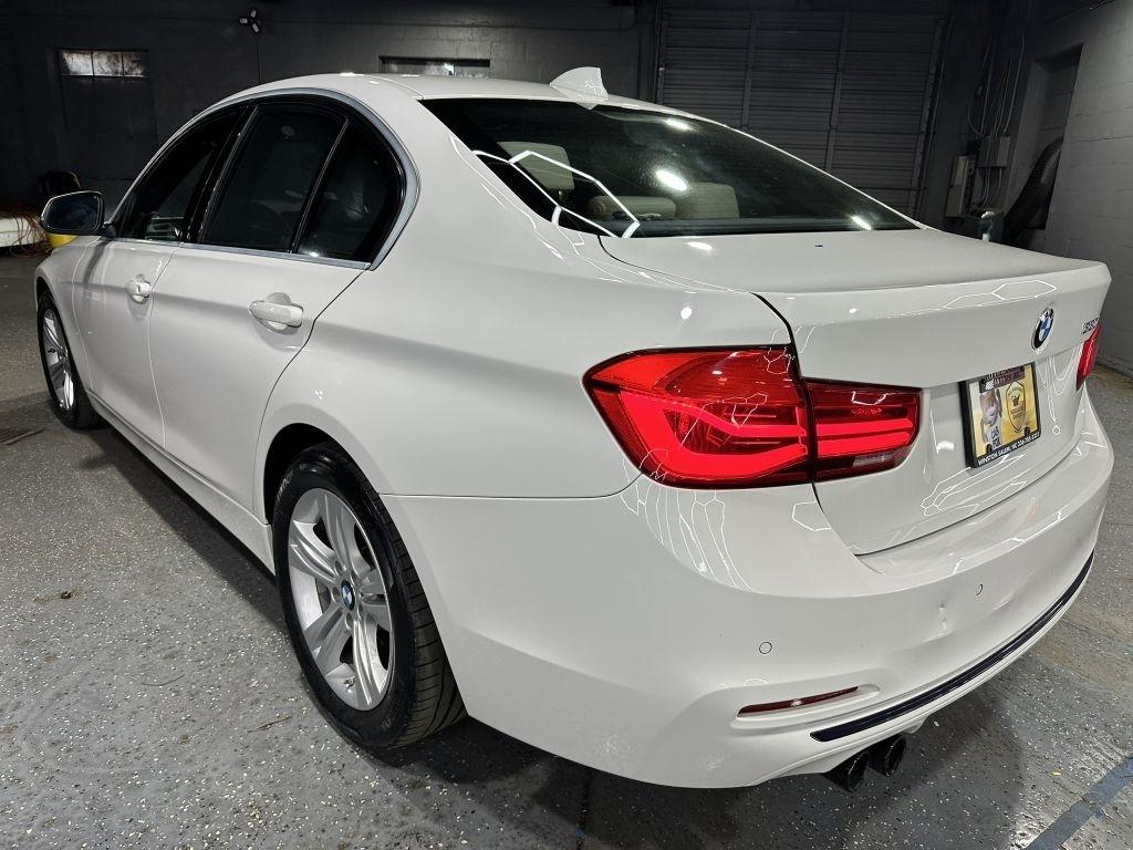 BMW 3-Series 330i SULEV Sedan 2017