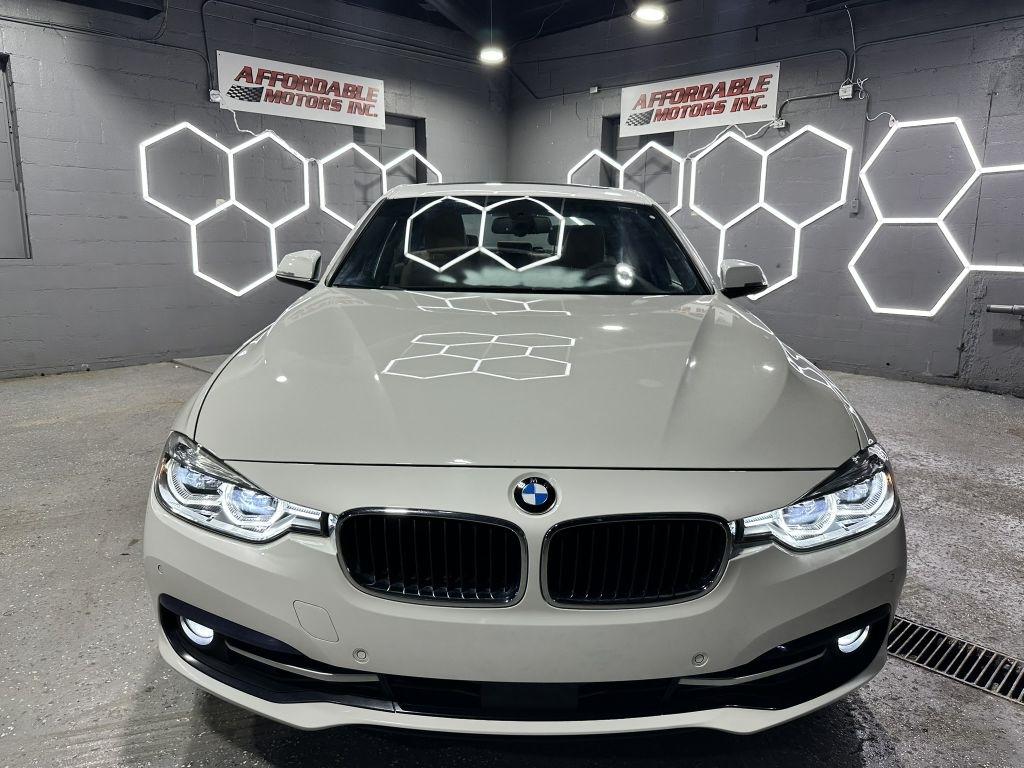 BMW 3-Series 330i SULEV Sedan 2017