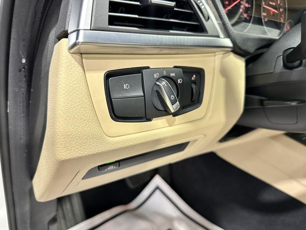 BMW 3-Series 330i SULEV Sedan 2017
