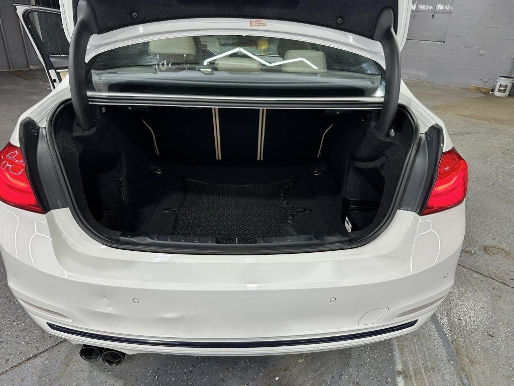 BMW 3-Series 330i SULEV Sedan 2017