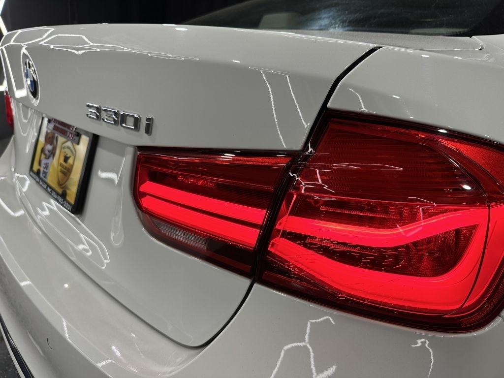 BMW 3-Series 330i SULEV Sedan 2017