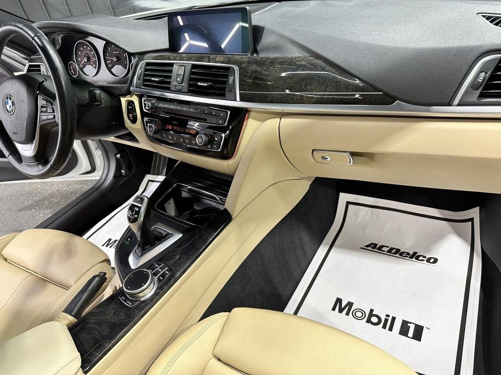 BMW 3-Series 330i SULEV Sedan 2017